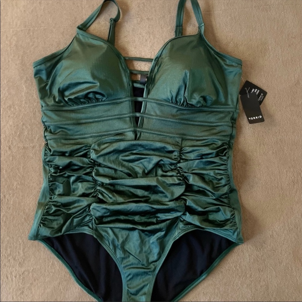 ISO: Torrid Size 00 or Size 0
